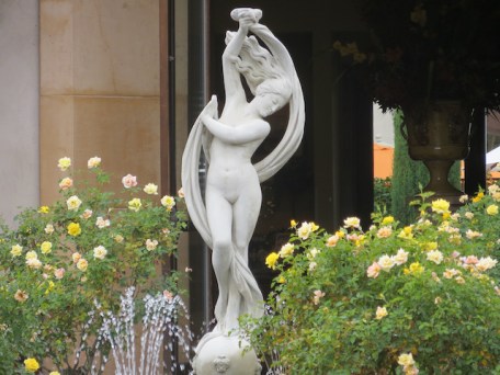 Moon goddess IMG_1246